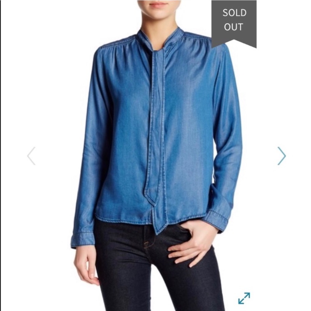 🎈sold🎈 Abound XS Chambray top